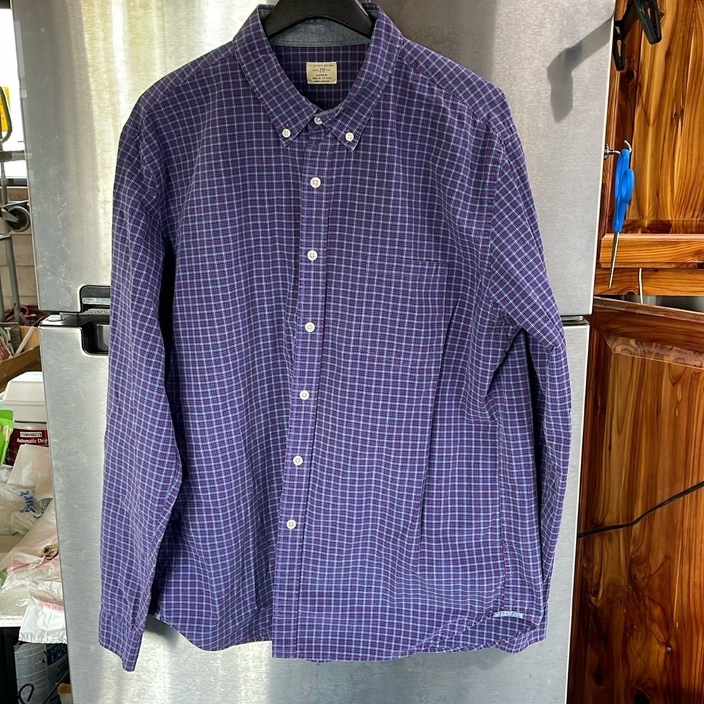 J. Crew  100%cotton shirt men’s XL. (17-17.5)‎ purple button-down long sleeve
